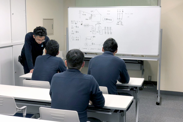 社内勉強会の様子